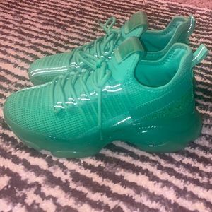 Steve Madden Maxima’s